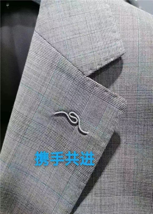 南(nán)京職業(yè)裝定制(zhì)